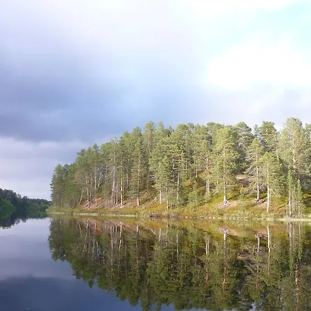 Lemmenjoen Lumo - Nature Experience &