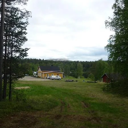 Lemmenjoen Lumo - Nature Experience & Campsite Lemmenjoki